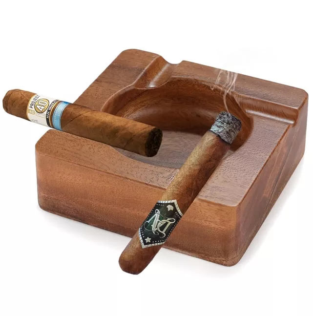 Cigar_Ashtray_