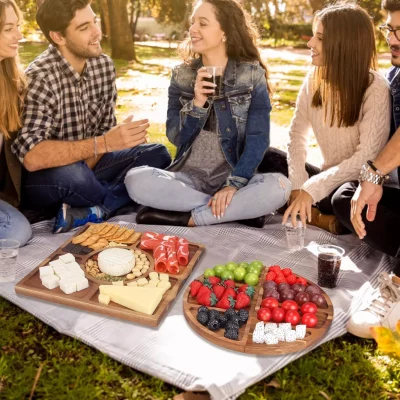 Acacia_Serving_Board