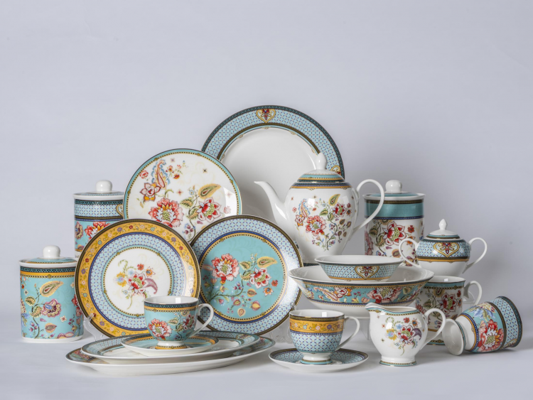 Royal court pattern dinnerware sets